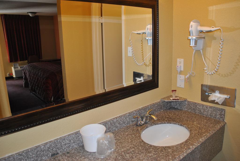 Executive Inn 브룩셔 객실 사진