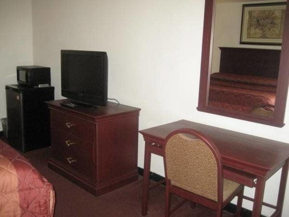Executive Inn 브룩셔 외부 사진